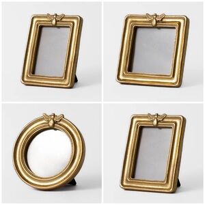 NWT 🐝 Set of 4 Mini Gold Bee Picture Frames by Two’s Company